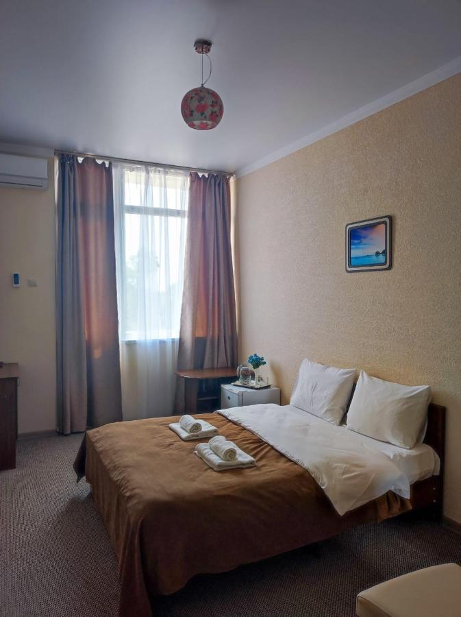 Отель Адунеи Сухум Exterior foto